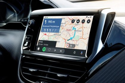 autoradio voiture avec GPS