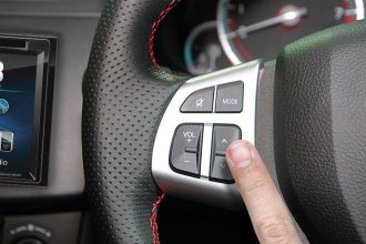 comment installer commande au volant