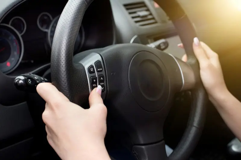 installer commande au volant